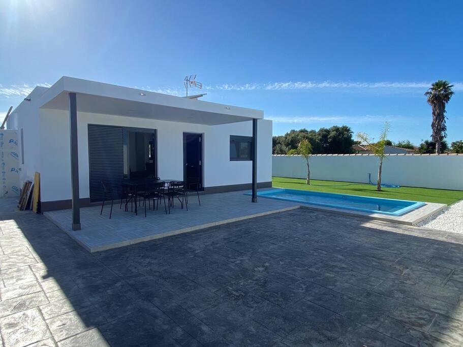 Moderna Villa Con Piscina Privada By Chiclanadreams Чиклана-де-ла-Фронтера Экстерьер фото